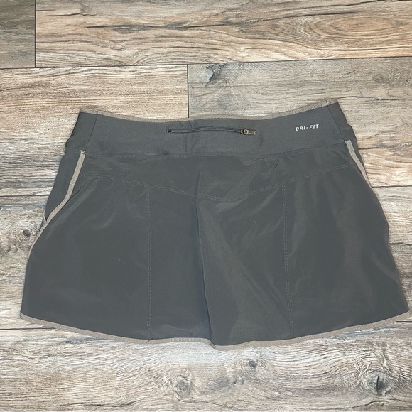 NIKE SKIRT/SKORT (M) - Picture 5 of 5